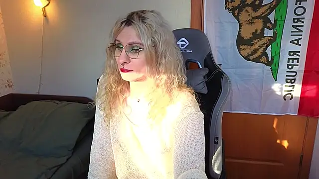 Lori Myaf online show from February 5, 11:28 am