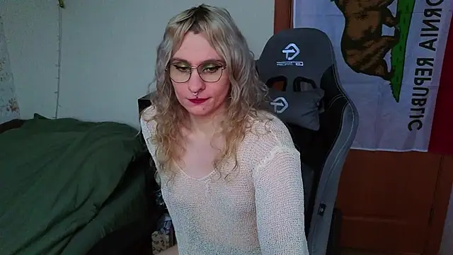 Lori Myaf online show from February 2, 2:05 pm