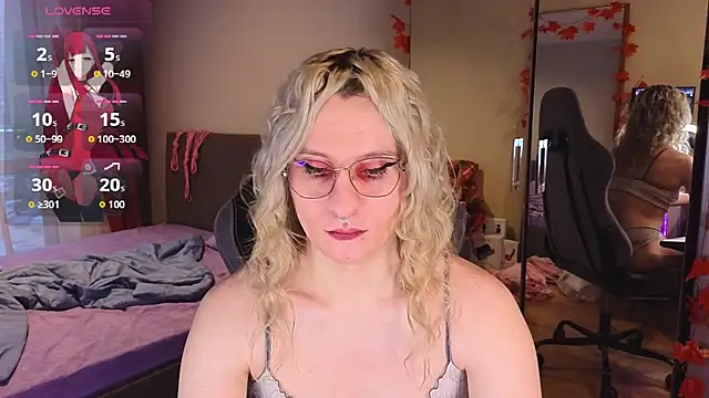 Lori Myaf online show from September 27, 3:29 pm