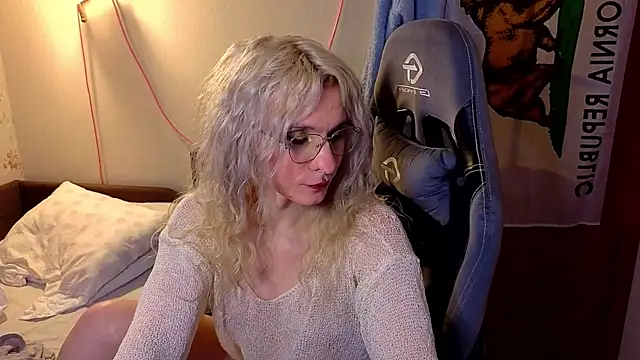 Lori Myaf online show from March 26, 5:11 pm