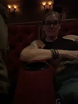 ItsDanniG online show from March 22, 2:37 am