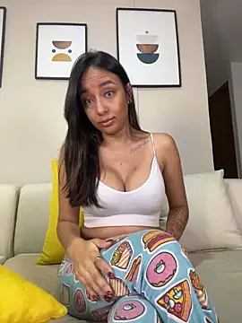 DianaHopson online show from March 11, 11:26 am