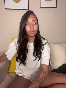 Snapshot of DianaHopson chatting on February 25, 12:55 am DianaHopson online show from February 25, 12:55 am