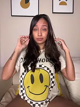 Snapshot of DianaHopson chatting on February 26, 1:27 am DianaHopson online show from February 26, 1:27 am