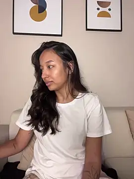 DianaHopson online show from April 10, 1:23 am