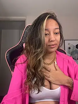 Snapshot of DianaHopson chatting on October 8, 9:55 am DianaHopson online show from October 8, 9:55 am