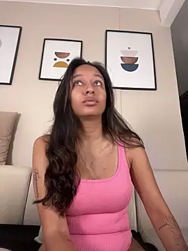 DianaHopson online show from May 19, 11:06 am