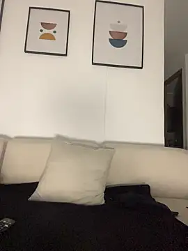 Snapshot of DianaHopson chatting on February 6, 11:17 am DianaHopson online show from February 6, 11:17 am