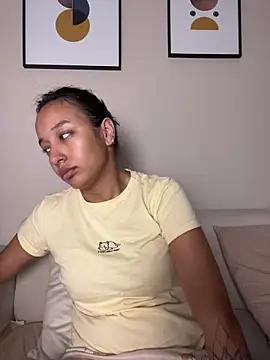 DianaHopson online show from April 11, 1:35 am