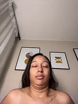 DianaHopson online show from June 2, 11:54 am