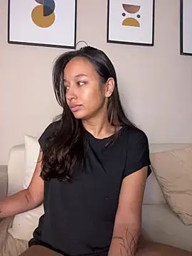 Snapshot of DianaHopson chatting on June 5, 12:00 pm DianaHopson online show from June 5, 12:00 pm