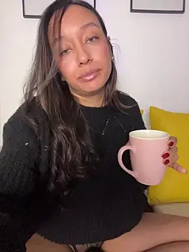 Snapshot of DianaHopson chatting on February 8, 11:41 am DianaHopson online show from February 8, 11:41 am