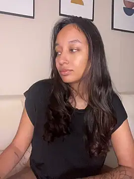 Snapshot of DianaHopson chatting on June 12, 2:42 am DianaHopson online show from June 12, 2:42 am