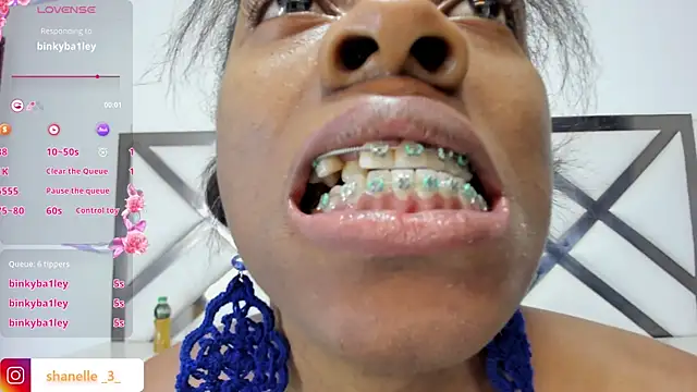 Shanelle   online show from January 5, 5:27 pm