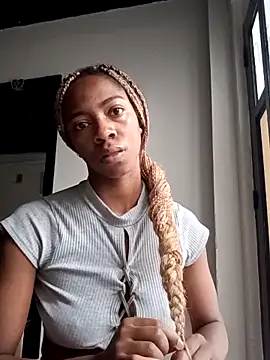 Shanelle   online show from February 13, 12:49 pm