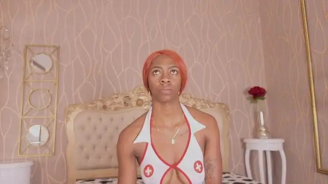 Shanelle   online show from June 15, 7:02 pm