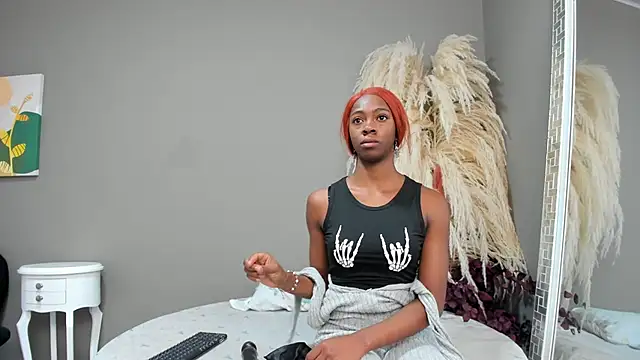 Shanelle   online show from October 25, 1:12 pm