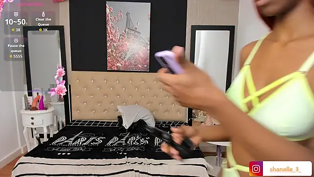 Shanelle   online show from September 29, 1:39 pm