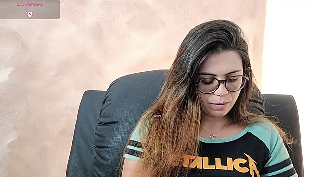 Snapshot of irinasweet27 chatting on November 23, 2:49 pm irinasweet27 online show from November 23, 2:49 pm