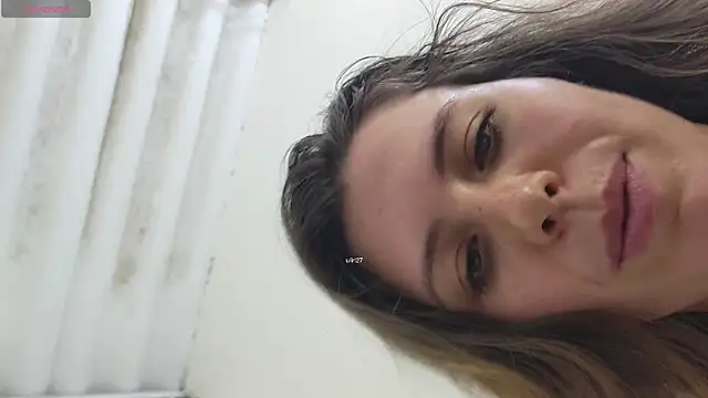 Snapshot of irinasweet27 chatting on November 2, 1:10 am irinasweet27 online show from November 2, 1:10 am