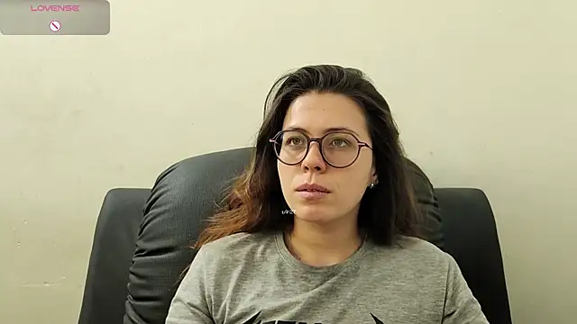 Snapshot of irinasweet27 chatting on November 4, 1:59 pm irinasweet27 online show from November 4, 1:59 pm