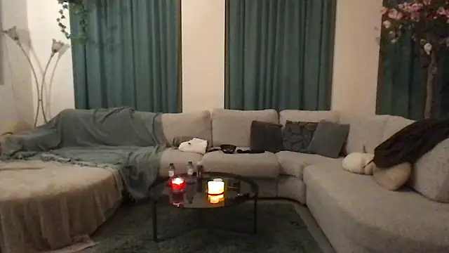 ROXYNL online show from January 15, 6:00 pm