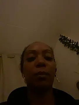 Snapshot of ROXYNL chatting on February 17, 1:15 am ROXYNL online show from February 17, 1:15 am