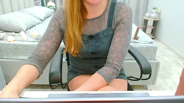 EveLove33 online show from March 22, 5:58 pm