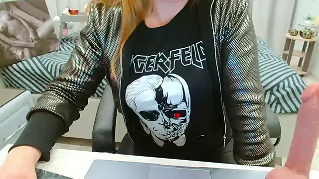 EveLove33 online show from April 4, 4:02 pm