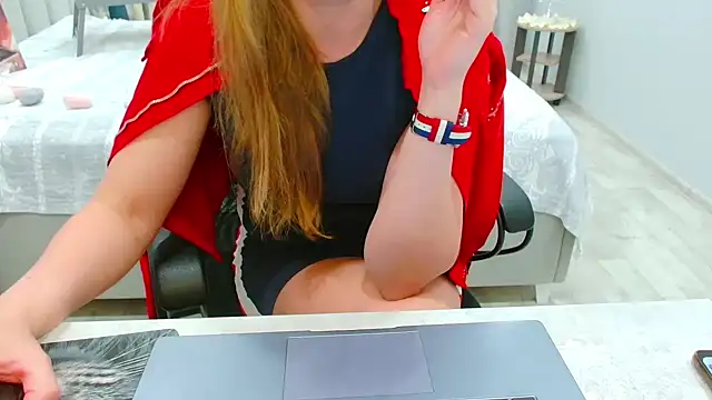 EveLove33 online show from May 13, 2:24 pm