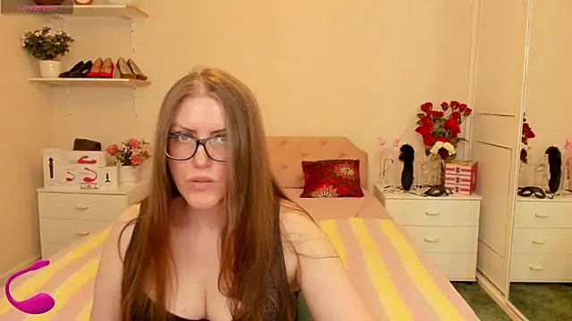 AmandamurX online show from June 16, 1:33 pm