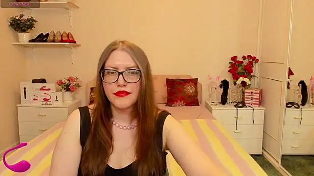 AmandamurX online show from May 23, 5:45 pm