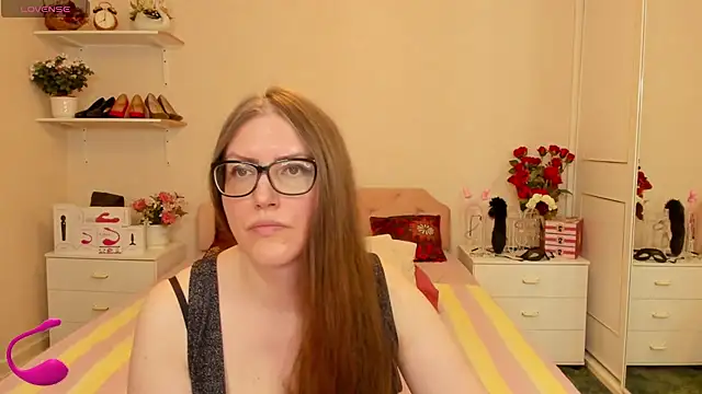 AmandamurX online show from June 13, 1:31 pm