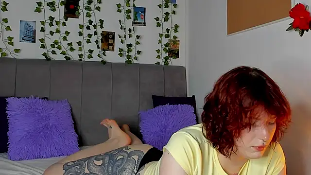 Snapshot of miss_Lizzy chatting on July 20, 1:24 am miss Lizzy online show from July 20, 1:24 am