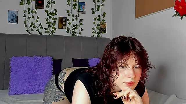 Snapshot of miss_Lizzy chatting on October 20, 1:07 am miss Lizzy online show from October 20, 1:07 am