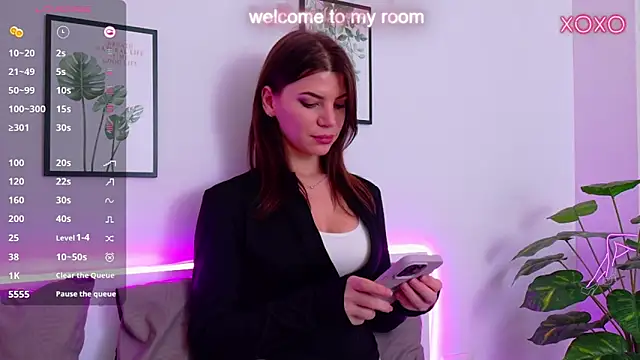 MeganGaleHorny online show from February 18, 7:54 am