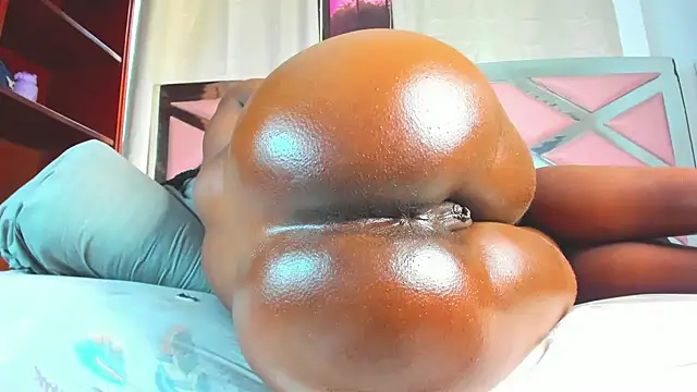 ebonnyygoddes online show from March 12, 9:45 pm