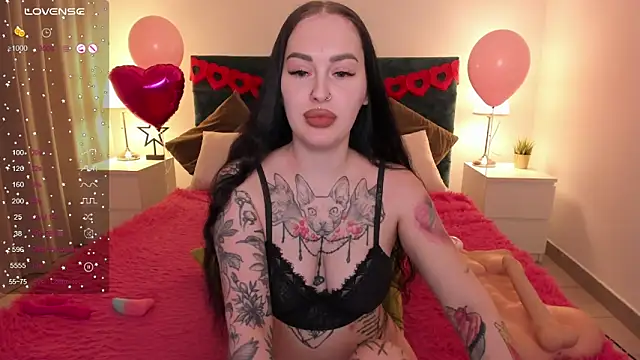 Snapshot of missAngellina chatting on February 20, 1:57 am missAngellina online show from February 20, 1:57 am