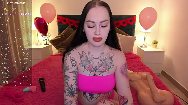 Snapshot of missAngellina chatting on February 21, 1:55 am missAngellina online show from February 21, 1:55 am