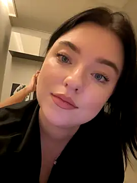 Angela Fosterr online show from November 27, 7:25 pm