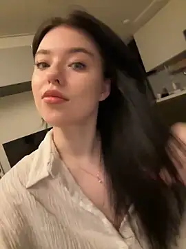 Angela Fosterr online show from May 18, 6:34 pm