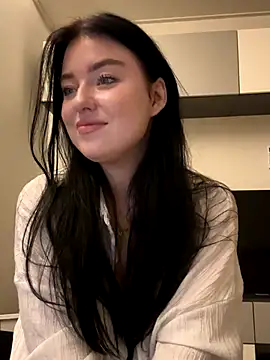 Angela Fosterr online show from October 31, 4:25 pm