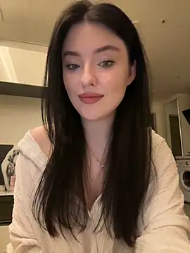 Angela Fosterr online show from June 6, 5:51 pm