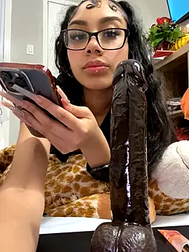 Snapshot of badbaby187 chatting on October 21, 8:41 pm badbaby187 online show from October 21, 8:41 pm