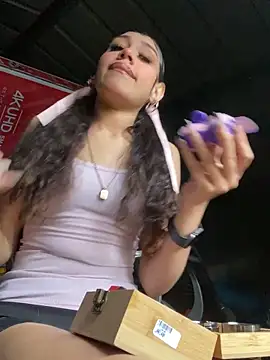 Snapshot of badbaby187 chatting on October 28, 3:11 pm badbaby187 online show from October 28, 3:11 pm