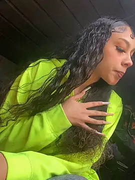 Snapshot of badbaby187 chatting on February 24, 3:57 pm badbaby187 online show from February 24, 3:57 pm