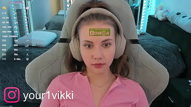 Vikki Cheese online show from February 22, 10:42 pm