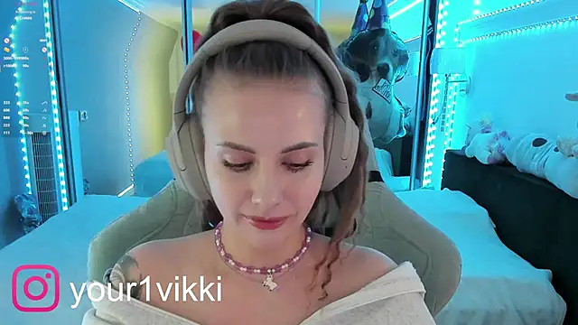 Vikki Cheese online show from February 14, 4:47 am