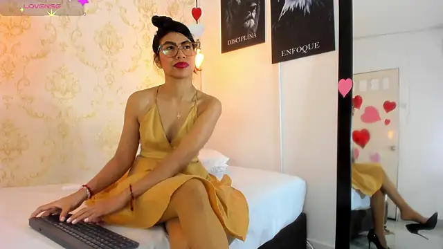 Snapshot of BRITANY_WELLS_ chatting on February 18, 12:34 pm BRITANY WELLS online show from February 18, 12:34 pm