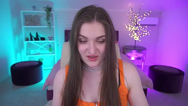 EmmyCharmm online show from May 20, 5:26 am
